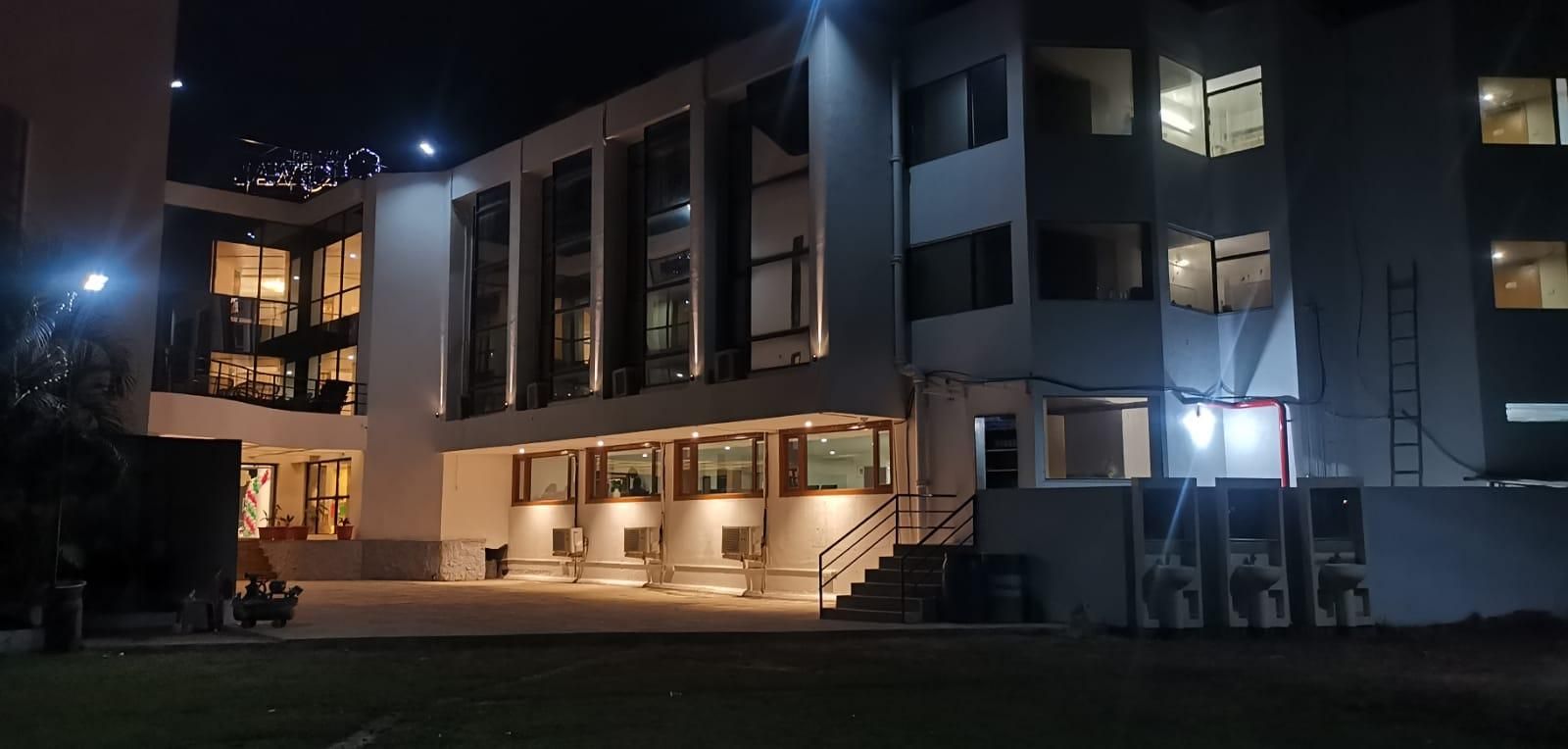 undefined Hotel Kewal 8