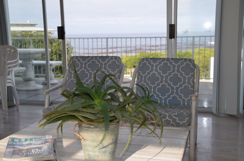 undefined Hermanus Beach Cottage 1 9