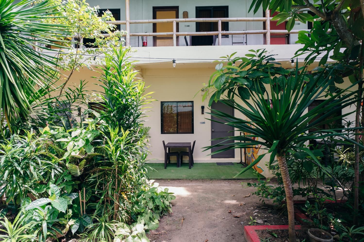 undefined The Lazy Dog Bed & Breakfast 6