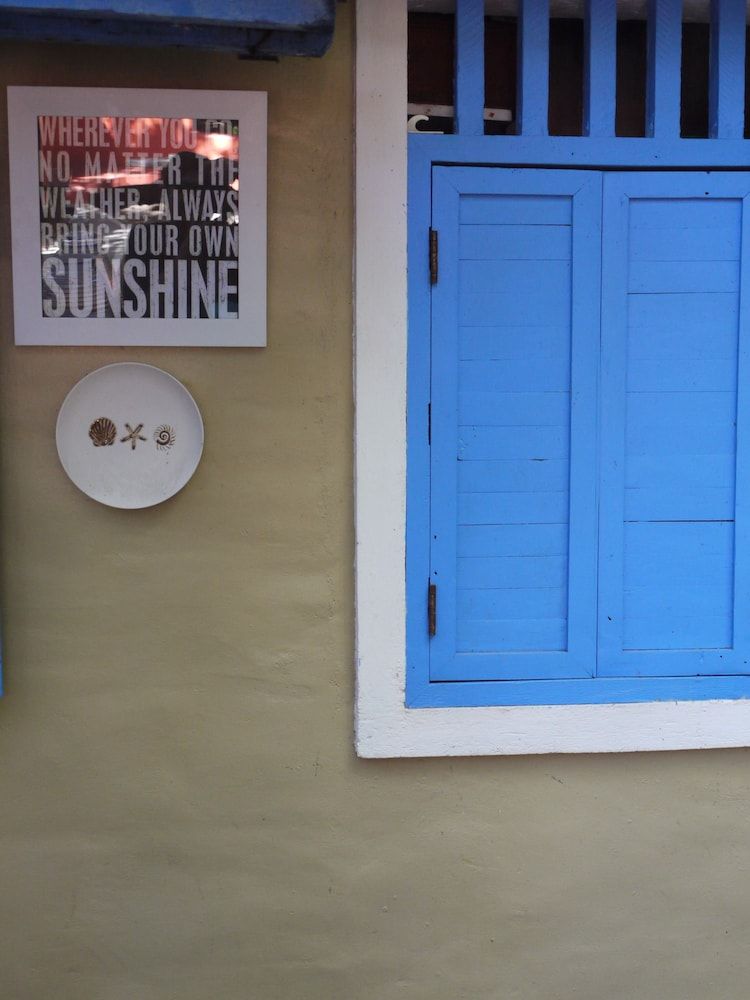 undefined The Lazy Dog Bed & Breakfast 8