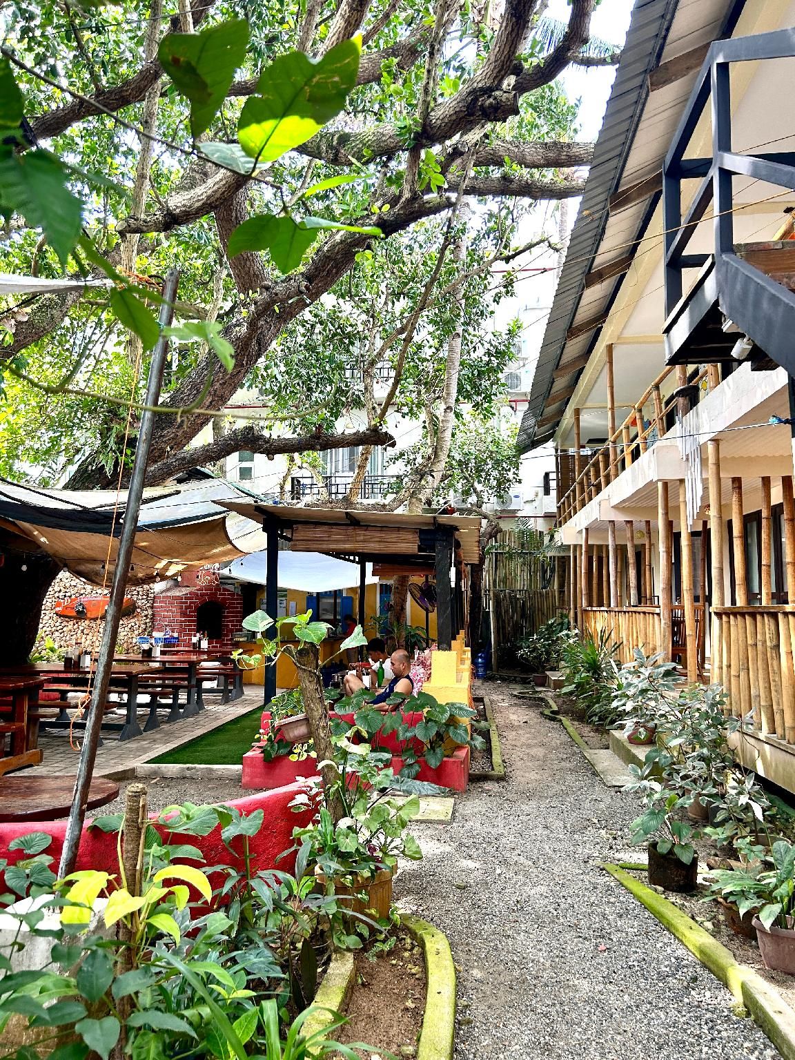 undefined The Lazy Dog Bed & Breakfast 4