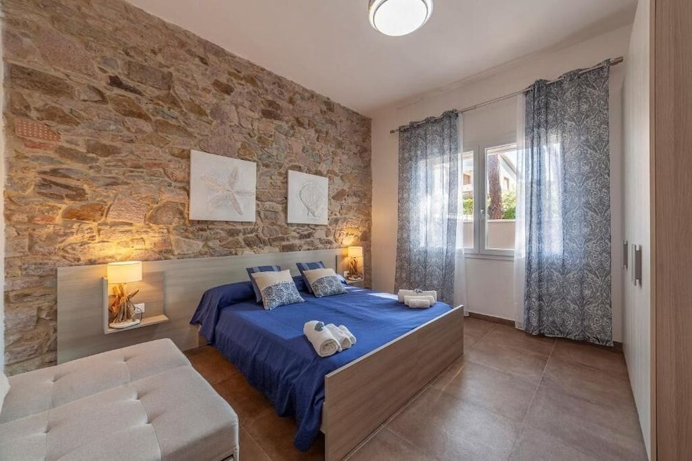 Apartment, 2 Bedrooms, Garden Area