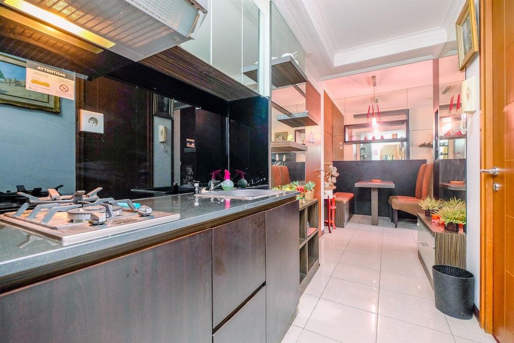 undefined Cozy And Nice 2Br Apartment At Maple Park Sunter 3