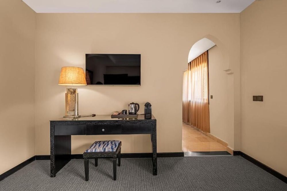 undefined Grand Plaza 9