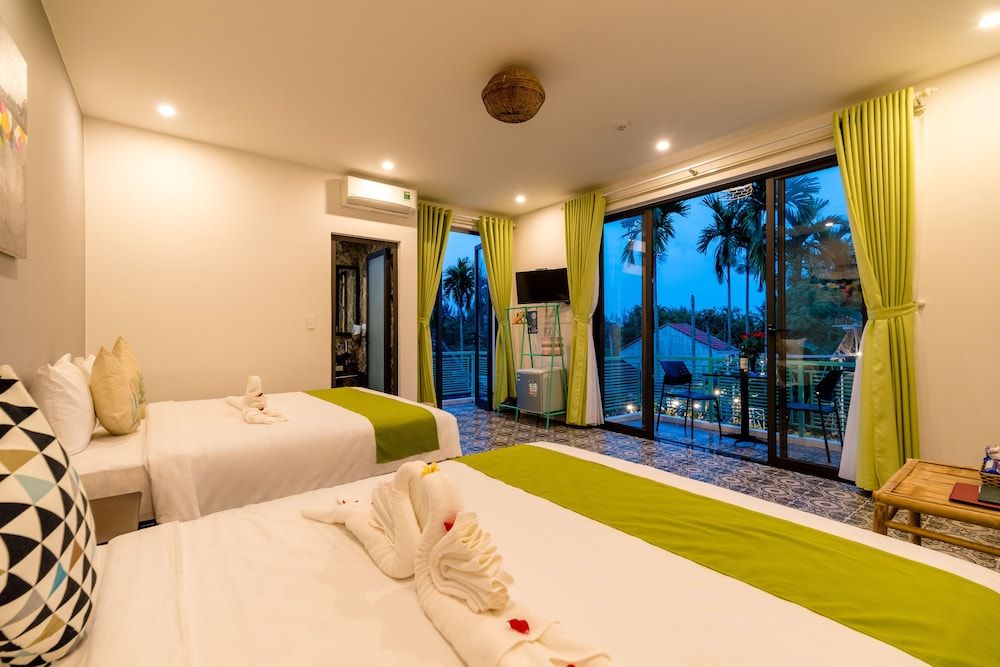 Sunny Riverside Homestay Family Twin Room, 1 Bedroom, Non Smoking, River View 3