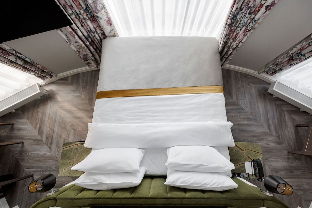 VICTORIA Hotel Klaipėda Deluxe Room 2