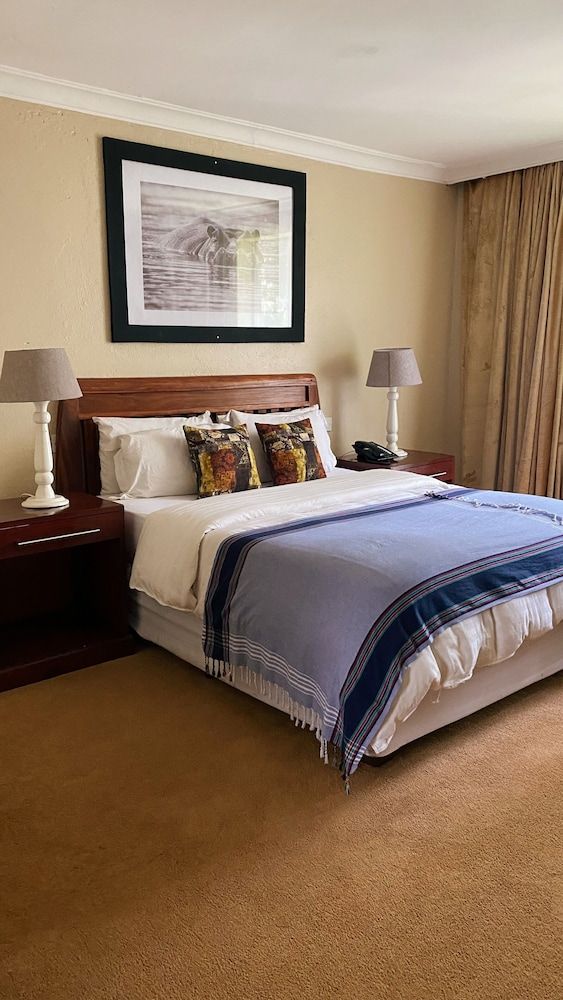 Malkia Trees Lodge Deluxe Triple Room 5