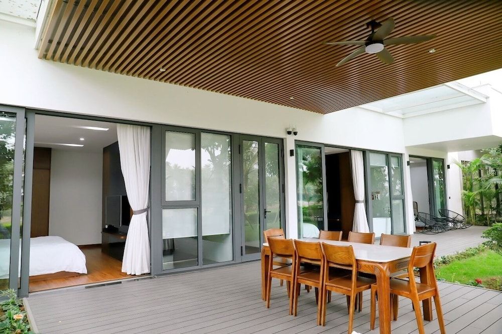 Villa CBT Flamingo Dai Lai Luxury Villa, 4 Bedrooms, Smoking, Hill View 9