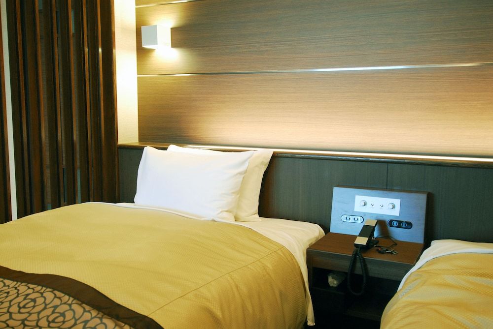201 Deluxe Twin Room with Indoor Silver Hot springs, Non Smoking