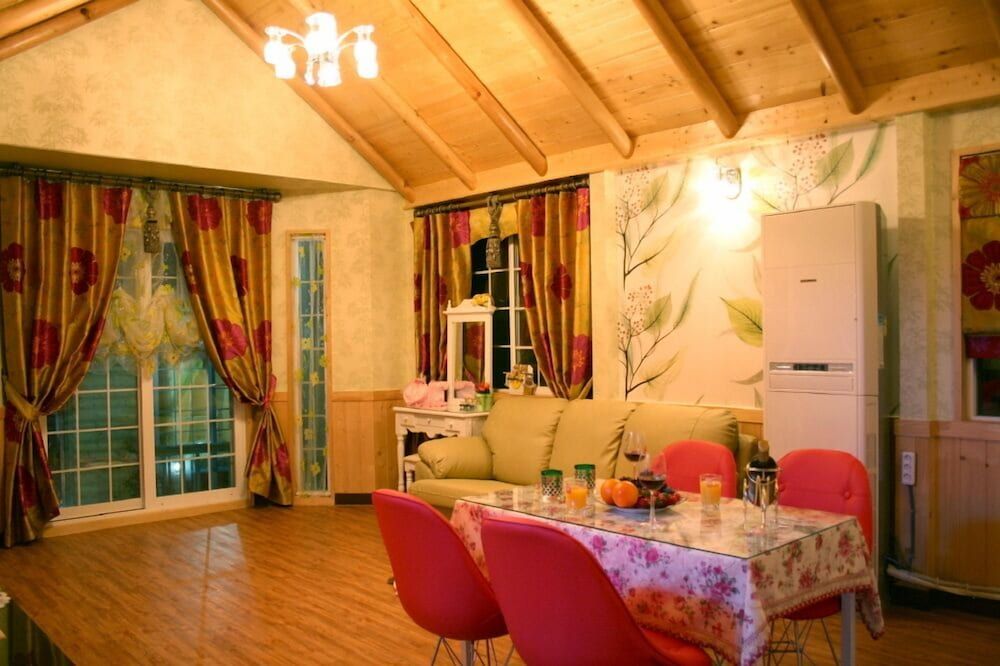 Supsok pretty pension Room (Tree and bird) 3