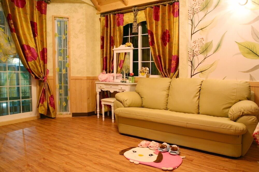 Supsok pretty pension Room (Tree and bird) 4