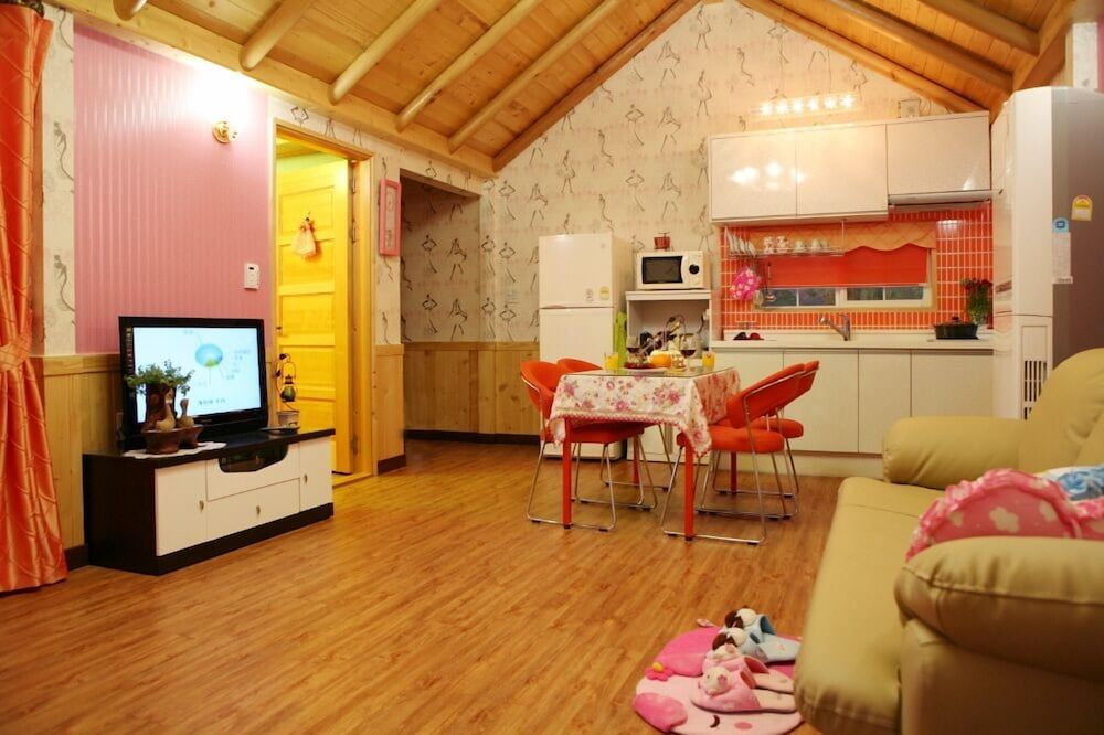 Supsok pretty pension Room (Fox and wolf) 5