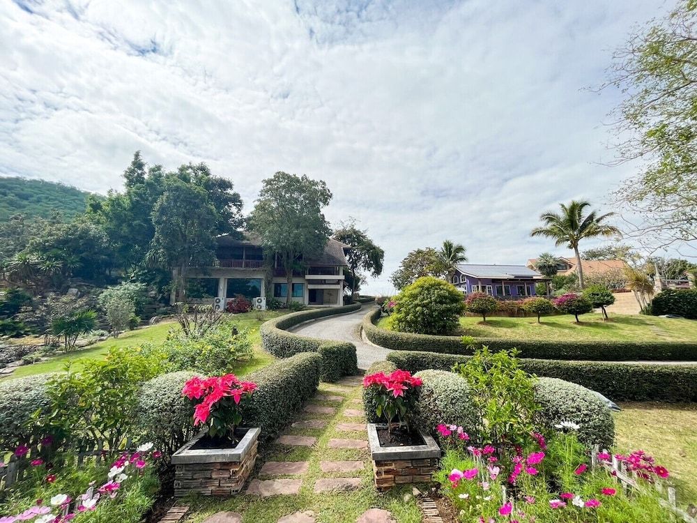 undefined Phureenun Resort 9