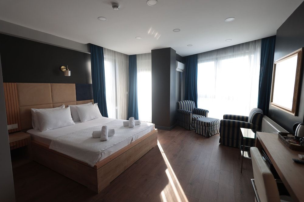 Tasliman Otel Deluxe Double Room 3