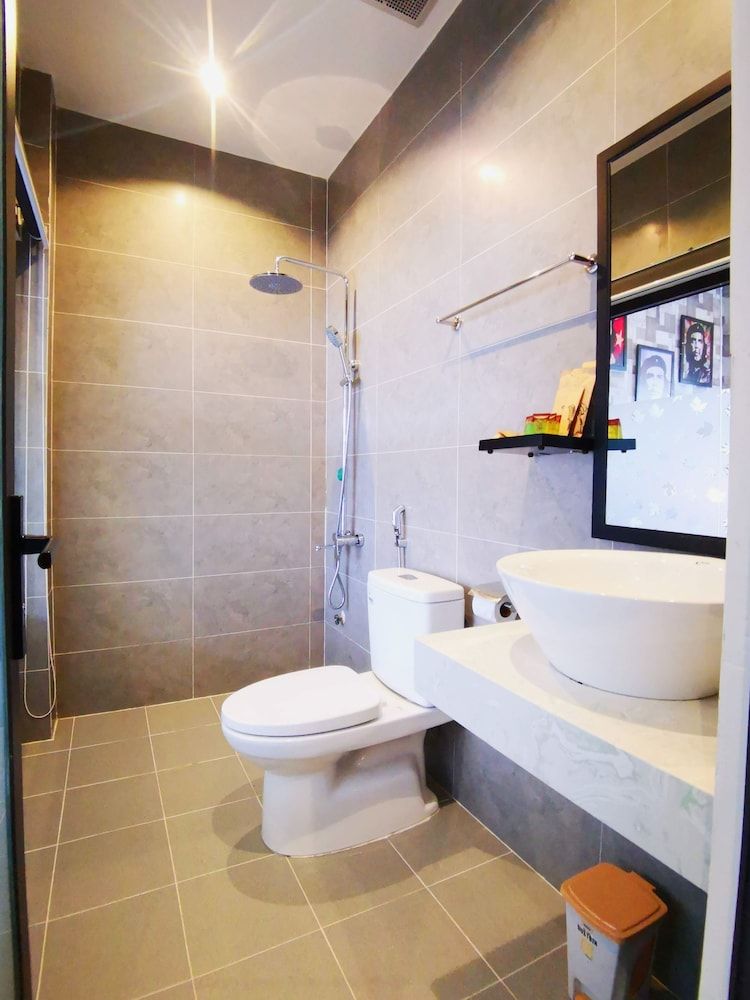 Dalat Che House Family Room 12