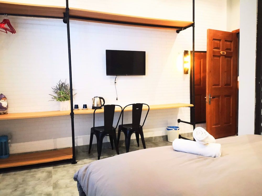 Dalat Che House Deluxe Double Room 18