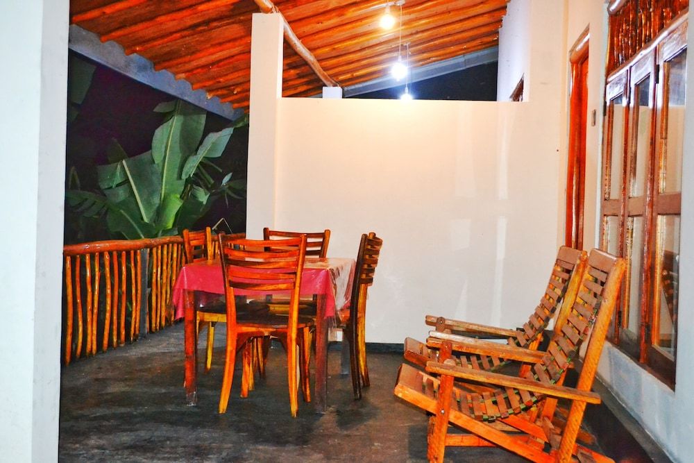 Rainbow Sky Cottage Ella Family Room, 1 Bedroom, Non Smoking, Mountain View 5