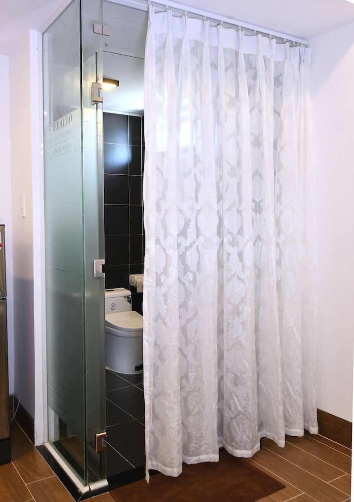 Smeraldo Hotel & Apartment Deluxe Double or Twin Room 9