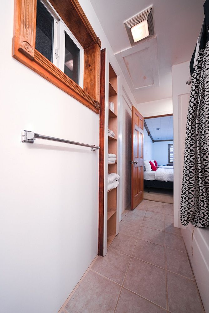 Oyo Hotel Portland Or Near Airport Room, 2 Queen Beds 8