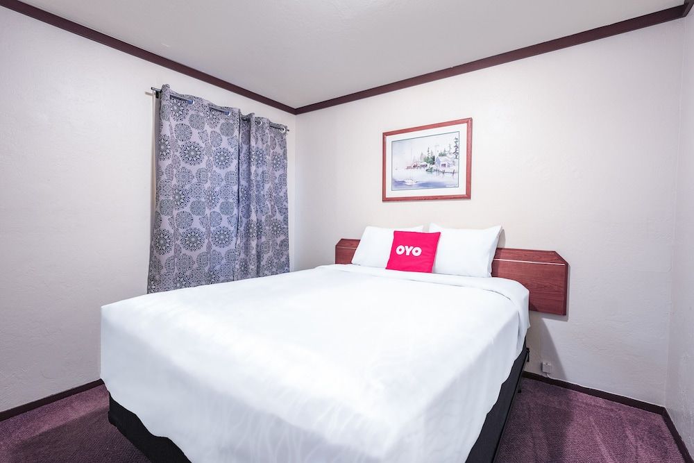 Oyo Hotel Portland Or Near Airport Suite, 2 Bedrooms 6