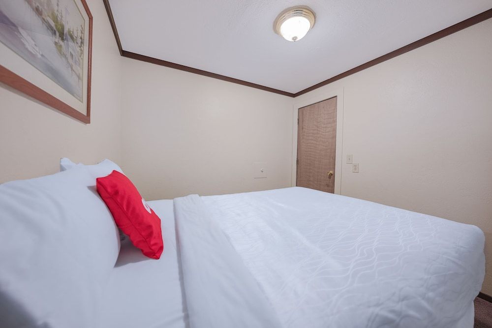 Oyo Hotel Portland Or Near Airport Suite, 2 Bedrooms 7