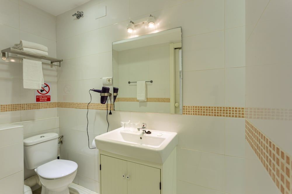 Casual Blue Double Room 12