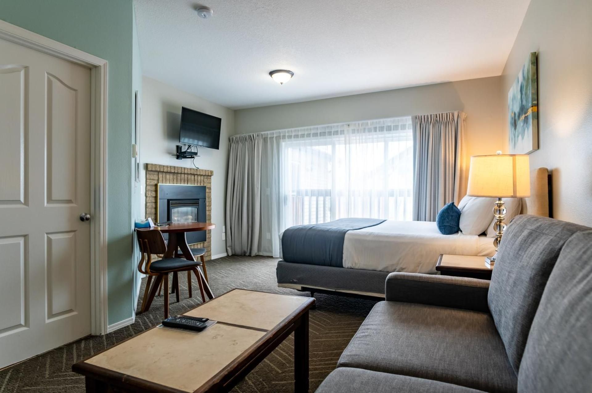 King Suite with Spa Bath - No View