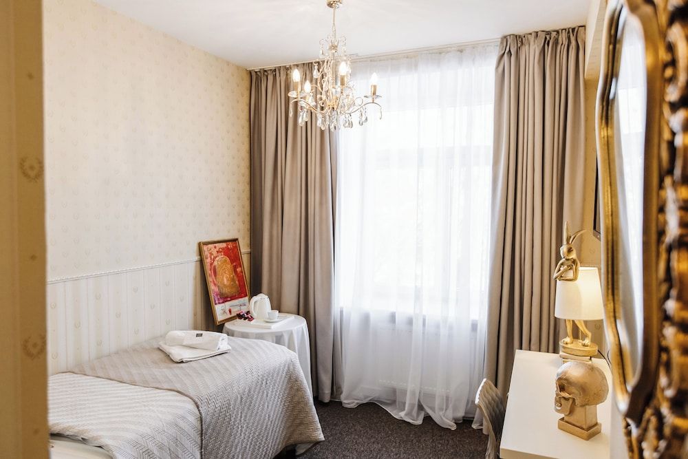 Art Hotel Bohema Deluxe Single Room 3