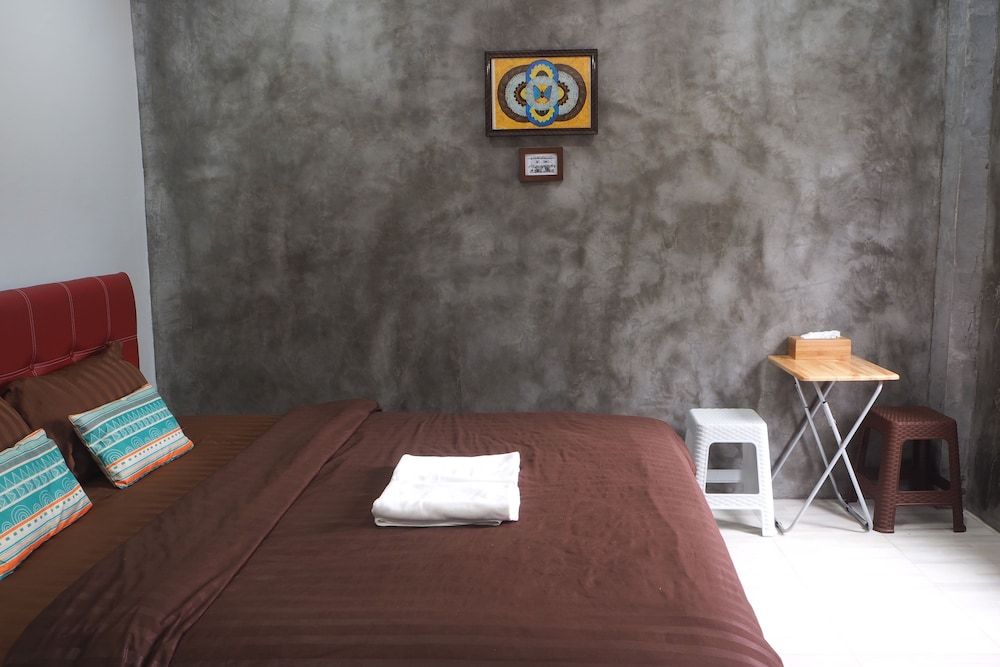 Ban Kaeng Resort Triple Room 3