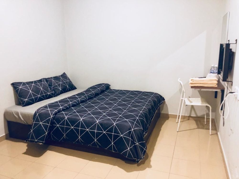 Lunas Homestay by Yolodge Double Room 2