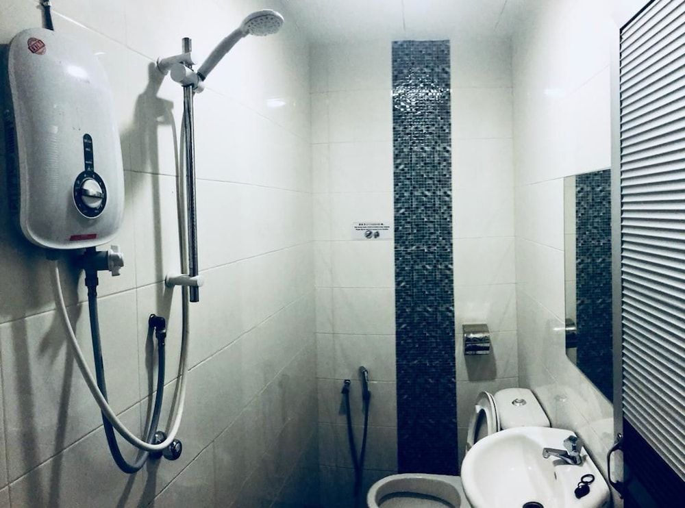 Lunas Homestay by Yolodge Deluxe Room 2