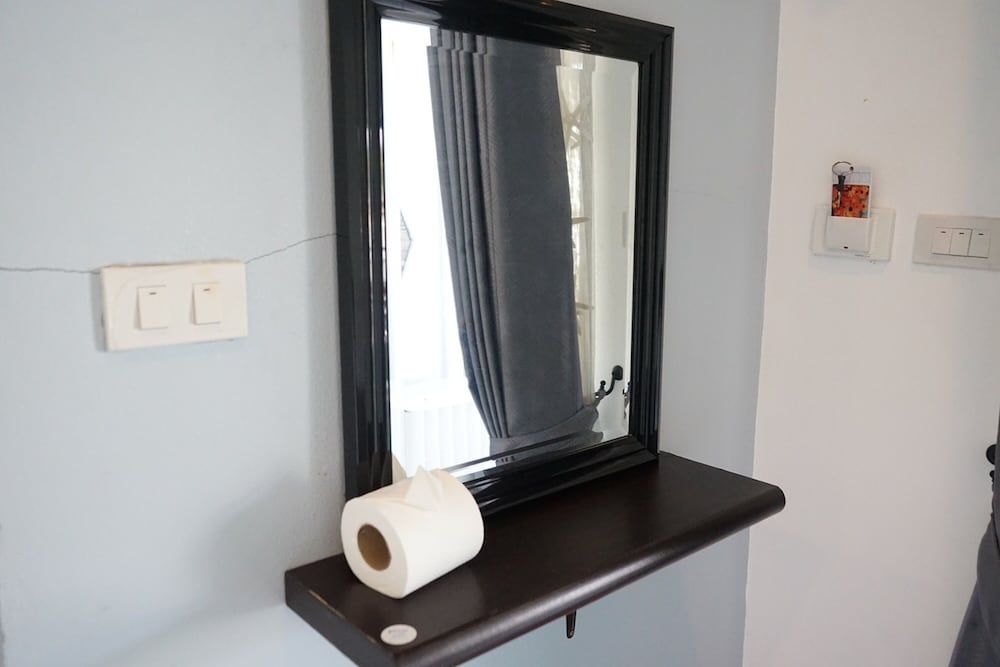 Chaiyai River Front Hotel Deluxe Double Room 14