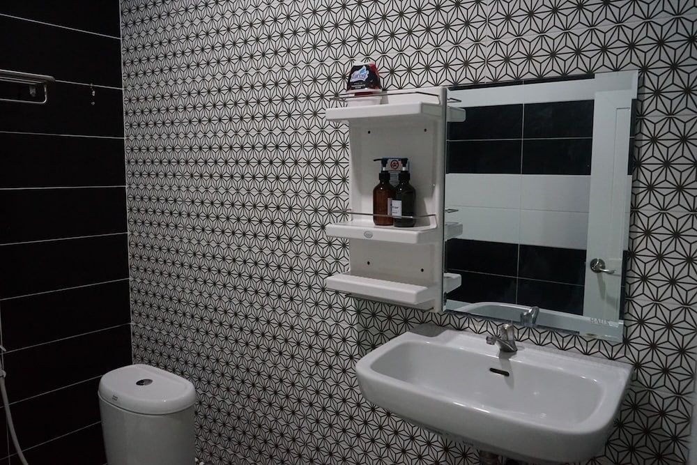 Chaiyai River Front Hotel Family Suite 17