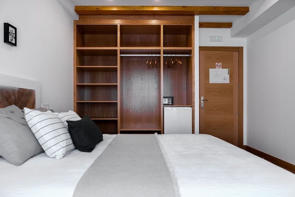 Posada Rural Fuente Juliana Triple Room, Ensuite 18