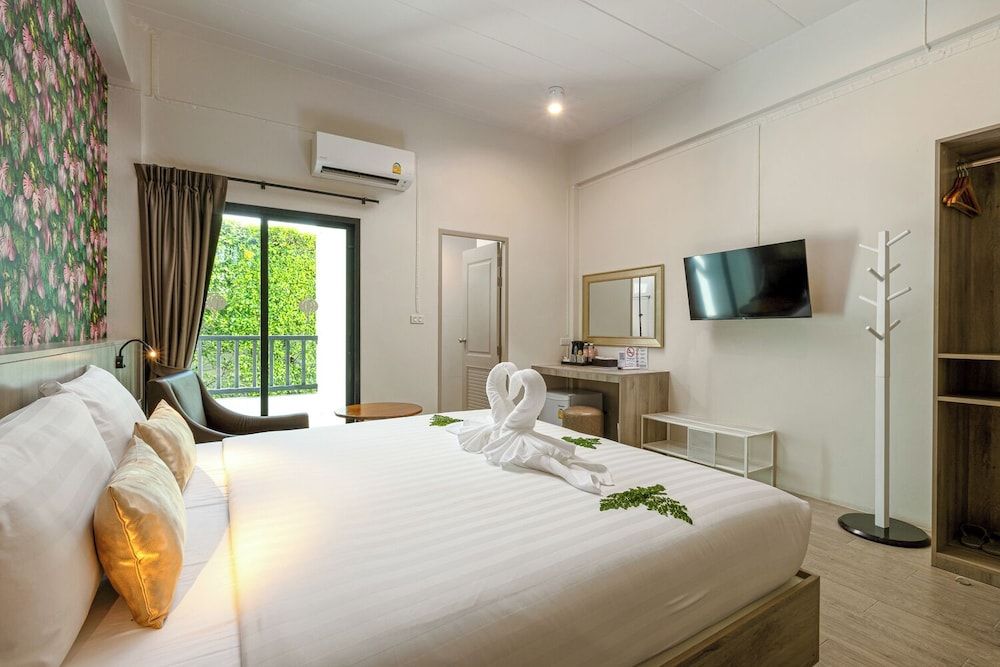 ANGPAO HOTEL Superior Room, 1 King Bed, Ground Floor 3