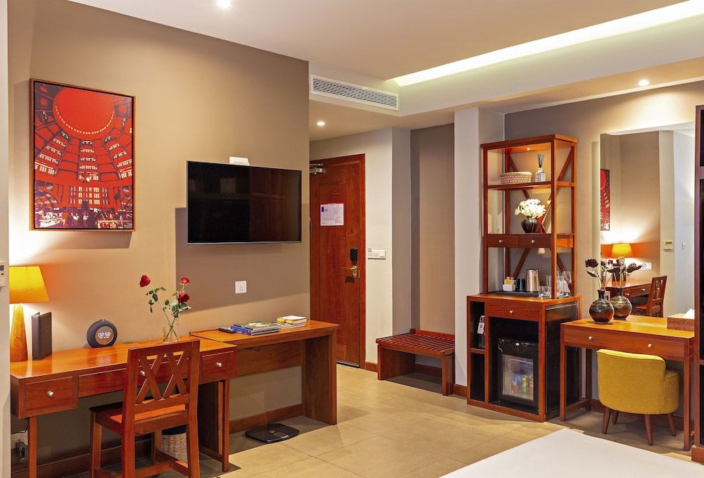 Indra Hotel Junior Studio Suite 14