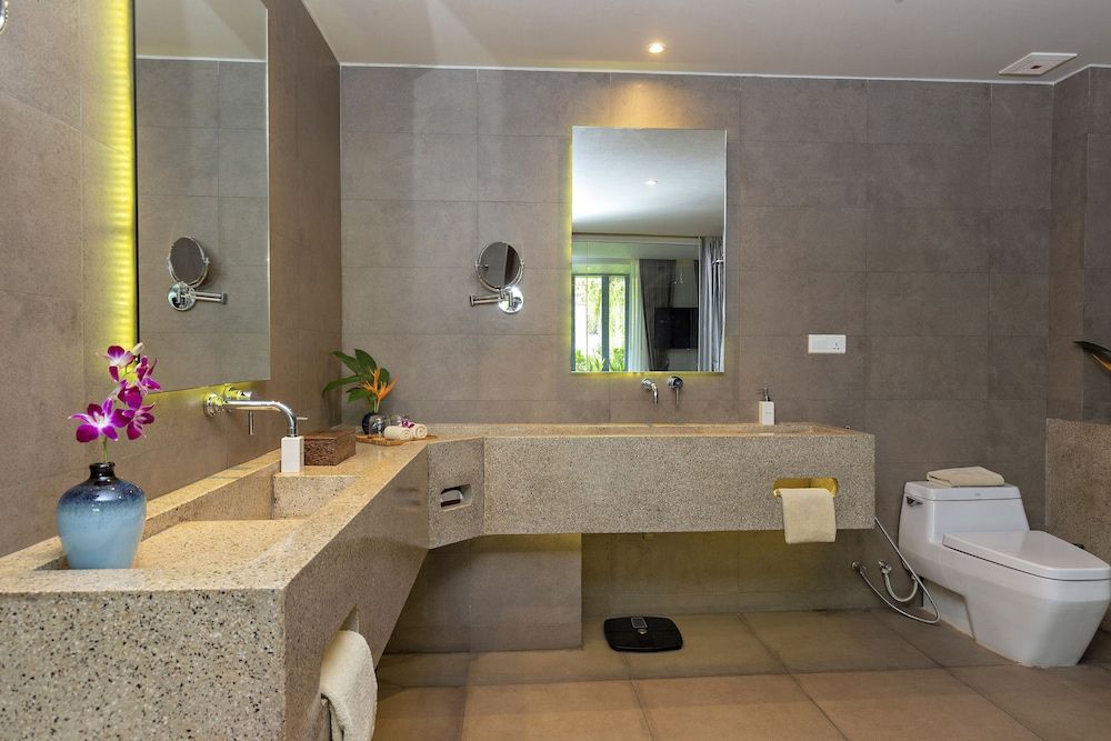 undefined Indra Hotel 9