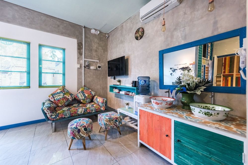 undefined Write Hostel 10