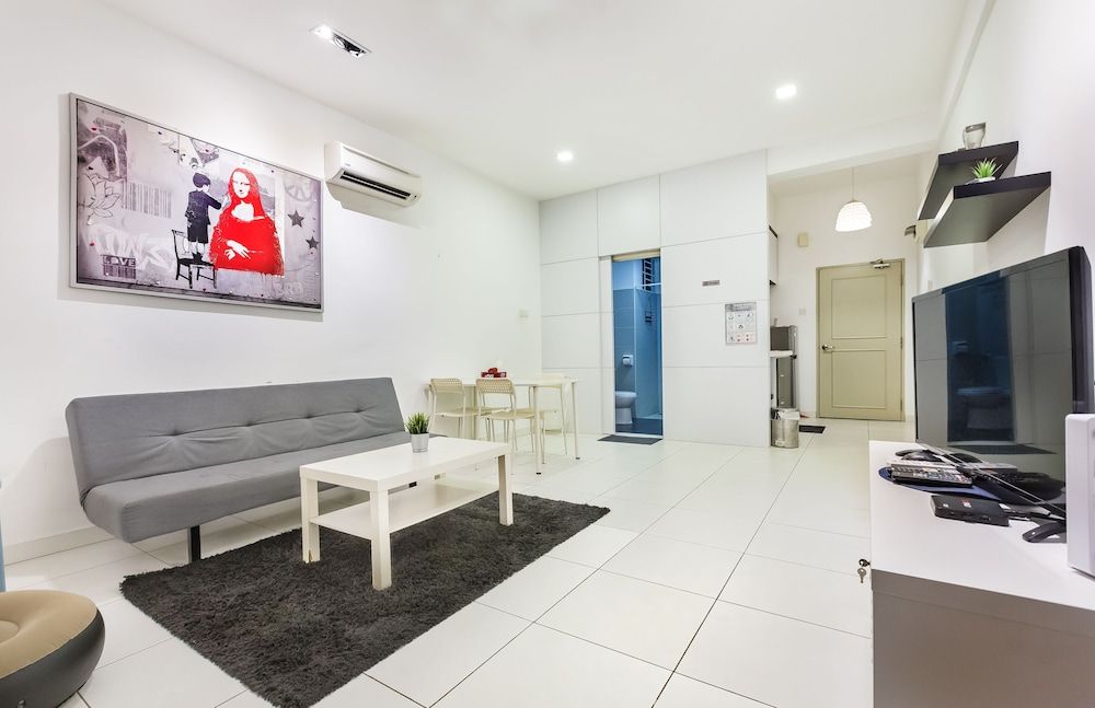 undefined Akademik Suites 8