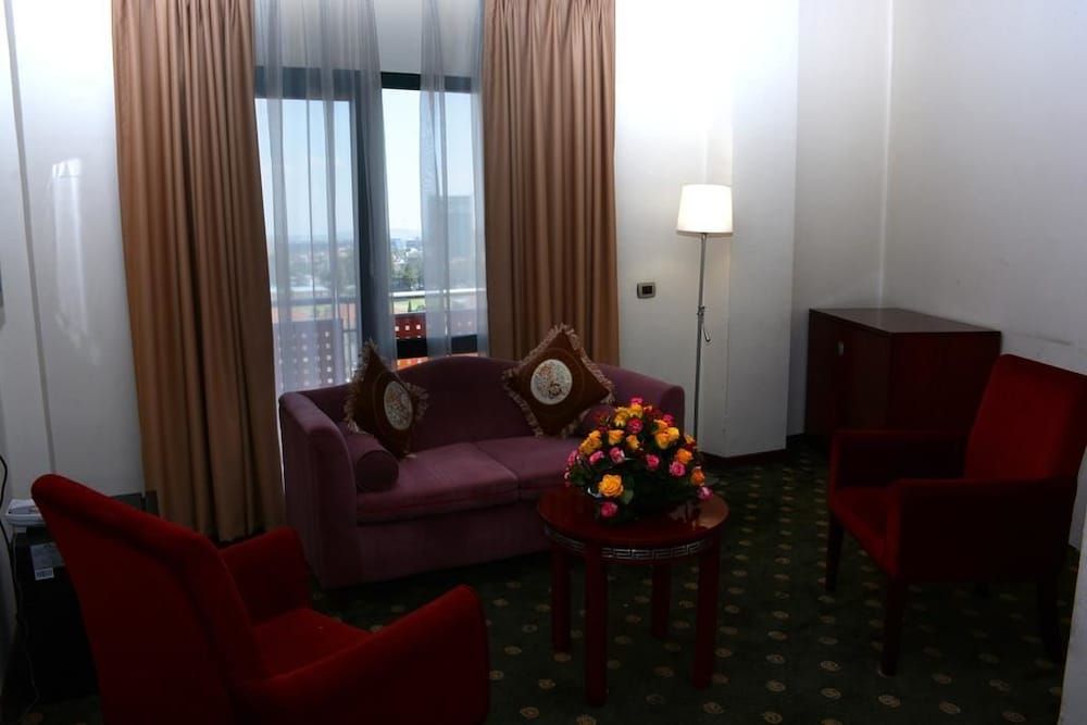 Kenenisa Hotel Family Suite 4