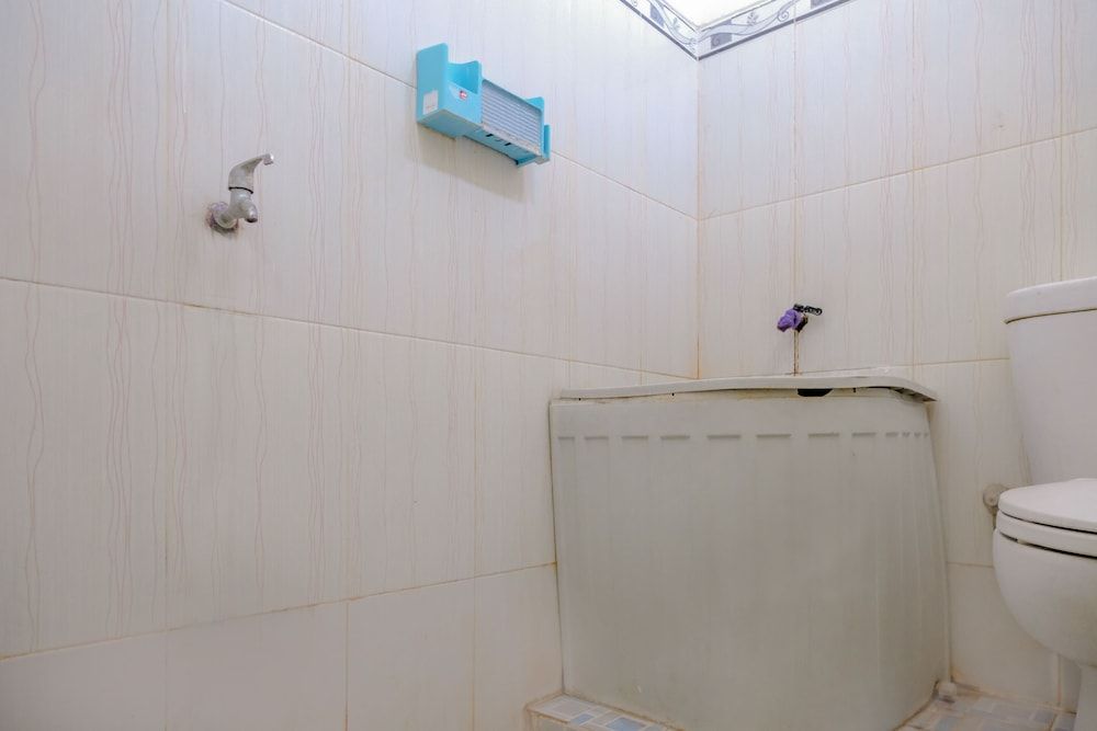 Super OYO 1759 Family Residence Double Room 14