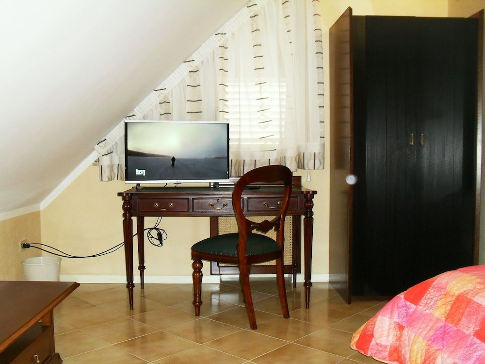 I 13 Cavalieri Guest House Deluxe Single Room 4