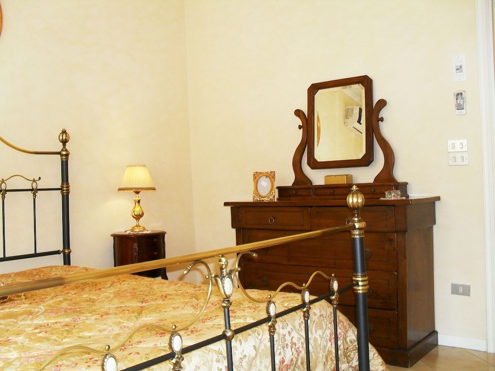 I 13 Cavalieri Guest House Comfort Triple Room 5