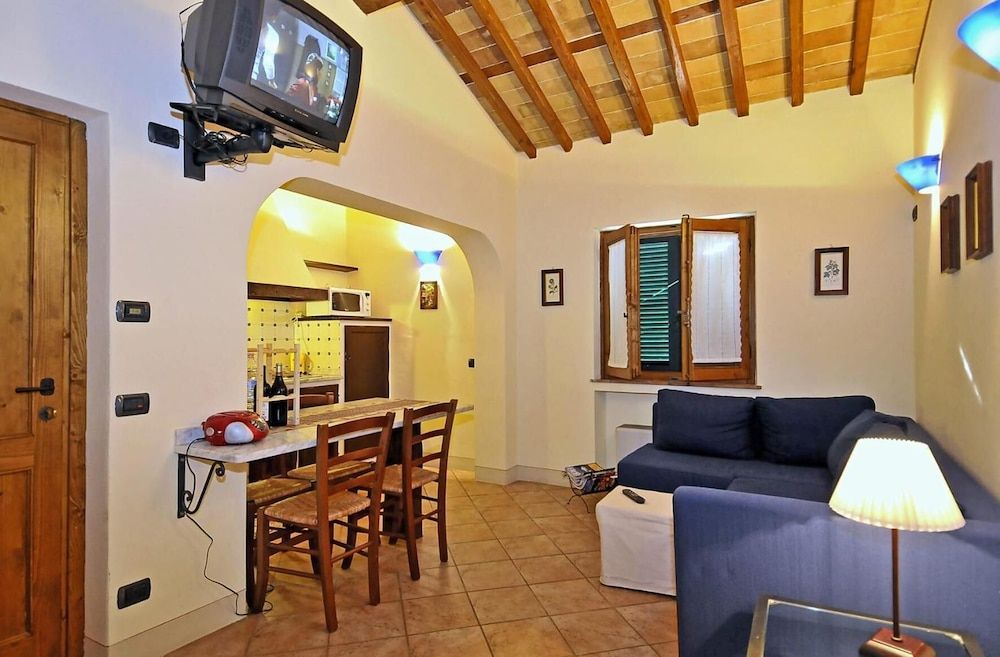 La Torre wine resort Apartment, 2 Bedrooms, Kitchen, Garden View 7