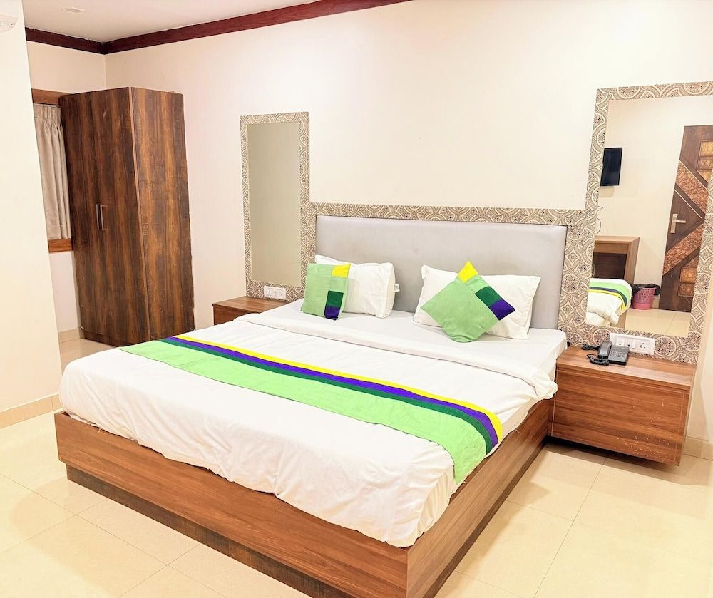PARADISE PREMIUM Deluxe Double Room 3