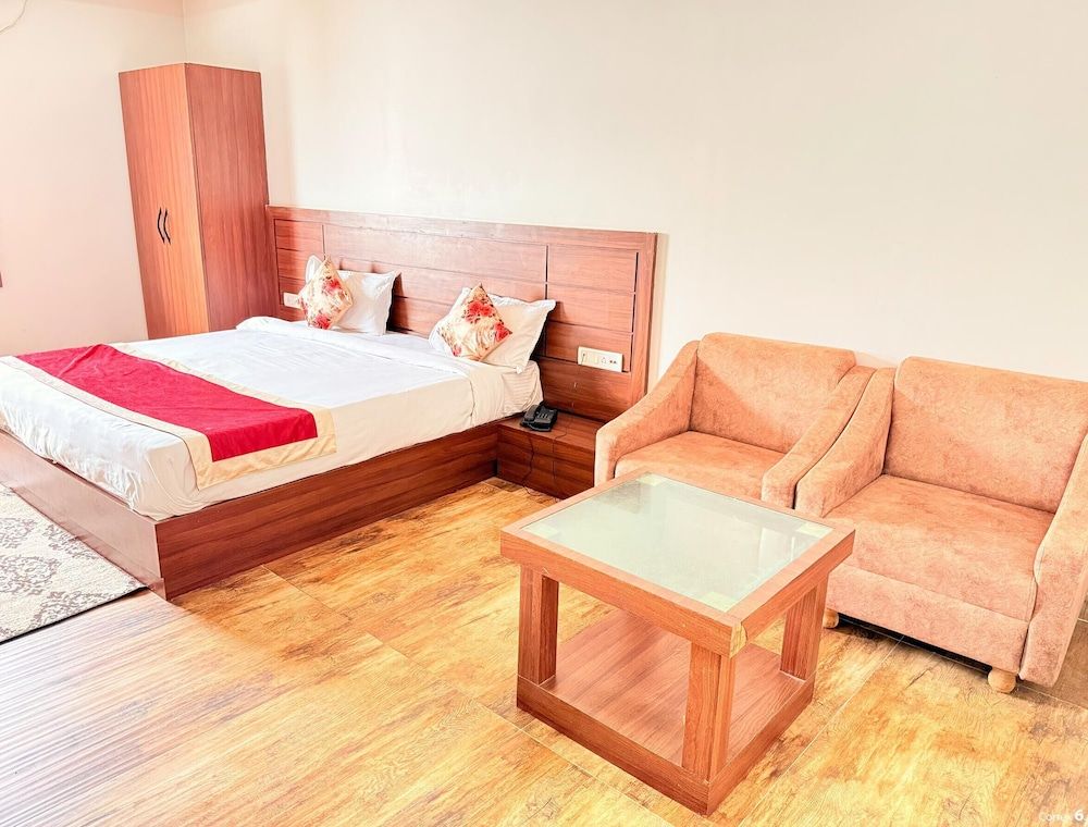 PARADISE PREMIUM Deluxe Double Room 14