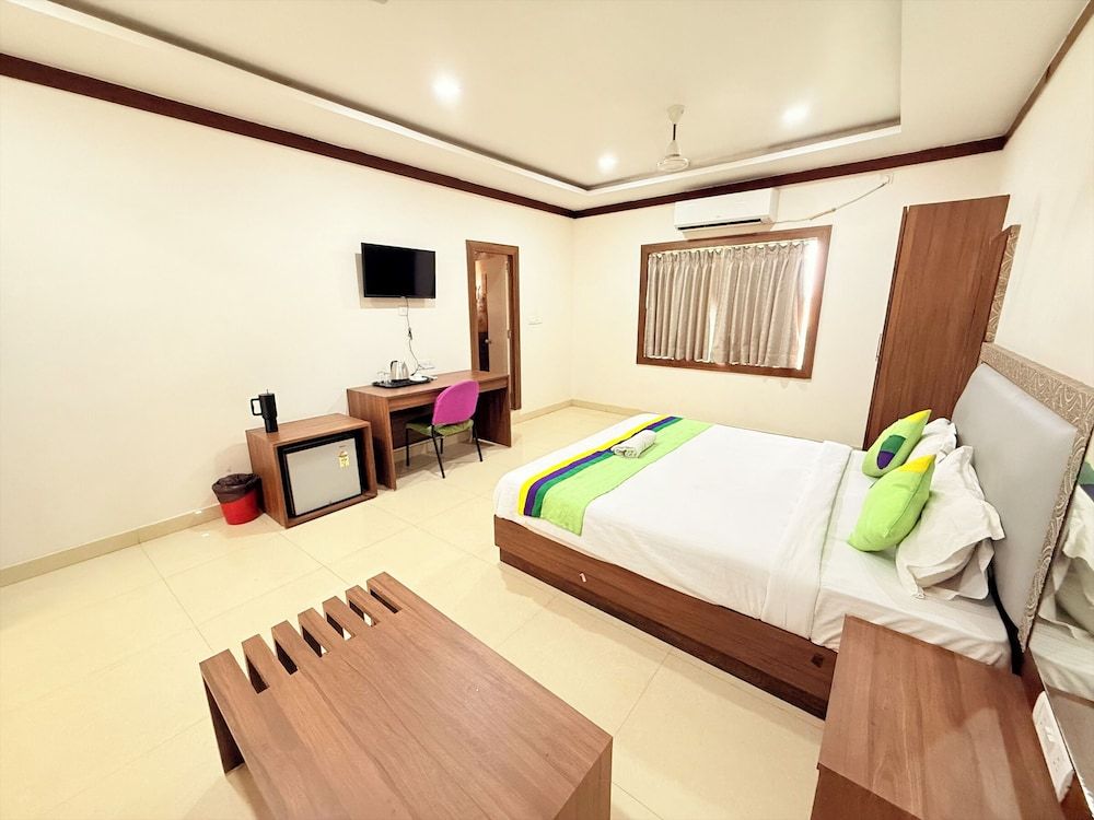 PARADISE PREMIUM Deluxe Double Room 5
