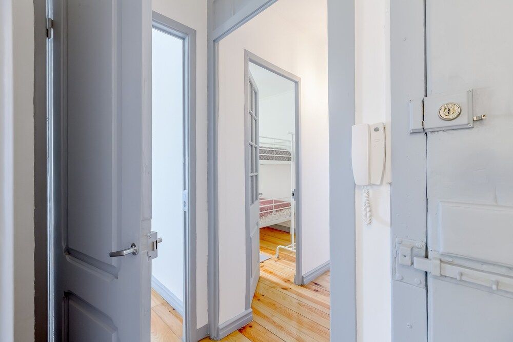 Alfama, Bright Spacious W/ Terrace Apartment, By TimeCooler Apartment, 3 Bedrooms 43