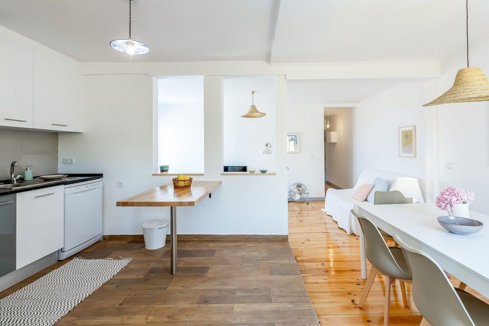 Alfama, Bright Spacious W/ Terrace Apartment, By TimeCooler Apartment, 3 Bedrooms 25