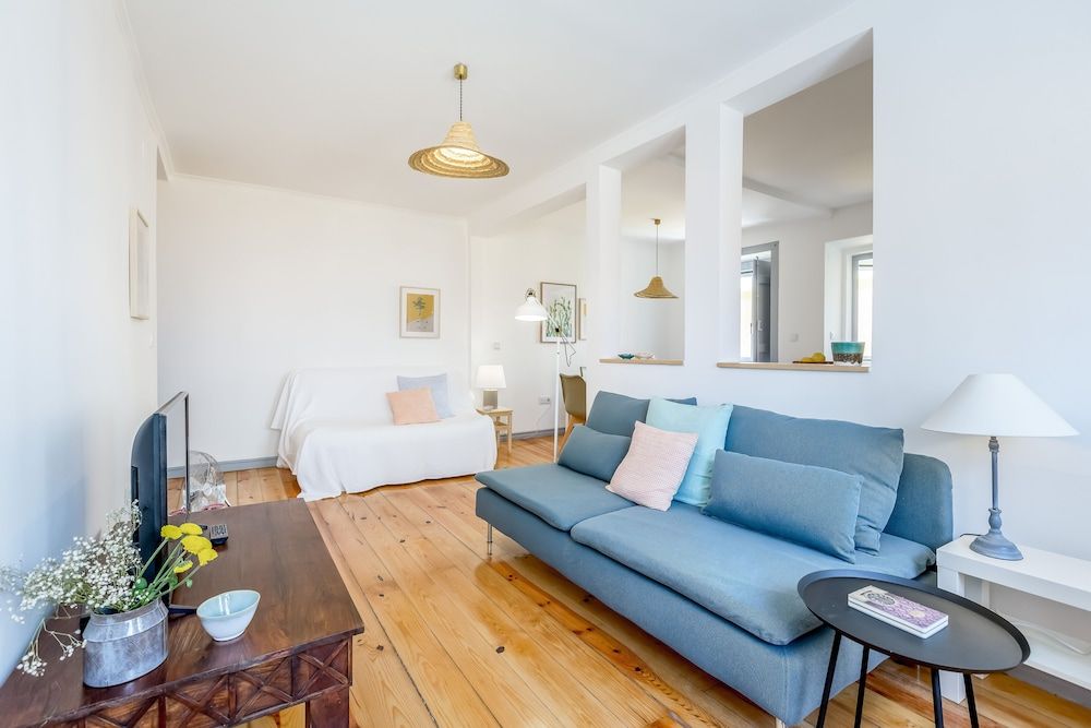 Alfama, Bright Spacious W/ Terrace Apartment, By TimeCooler Apartment, 3 Bedrooms 30